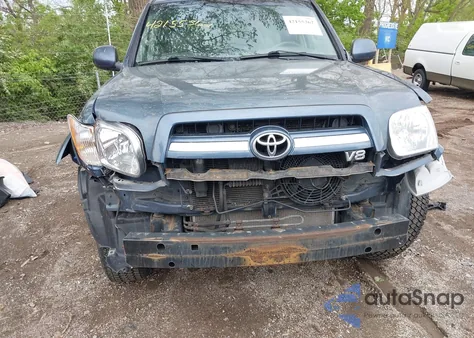 2005 Toyota Sequoia Limited V8 из США, поврежденный, VIN 5TDBT48A15S247794